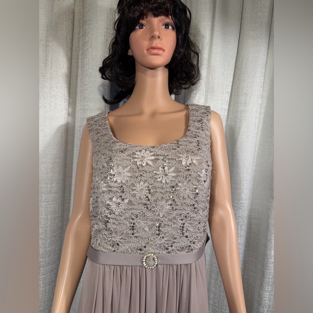 👗 R&M Richards Taupe Beaded Lace Chiffon Evening Gown – Size 14 - Picture 3 of 10